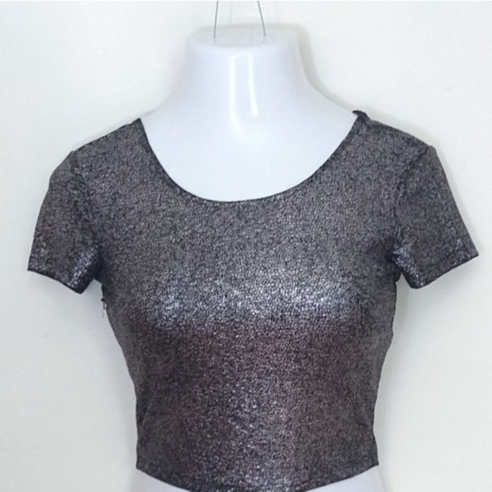 Forever 21 Metallic Black Silver Crop Top Small